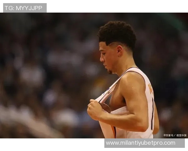 布克分享中国赛期间近照表达对澳门的热爱期待再次相聚